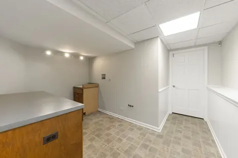 126 Stableford Drive Glen Ellyn IL 60137