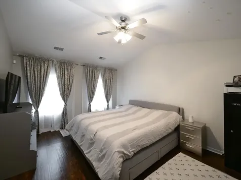 1615 Fox Run Drive Arlington Heights IL 60004