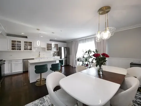 1615 Fox Run Drive Arlington Heights IL 60004