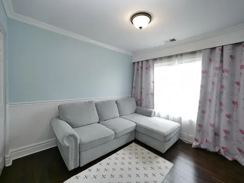 1615 Fox Run Drive Arlington Heights IL 60004