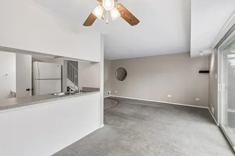 15 Cour Deauville Palos Hills IL 60465
