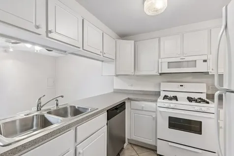 15 Cour Deauville Palos Hills IL 60465