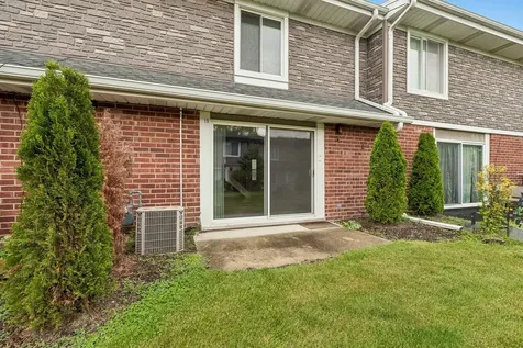 15 Cour Deauville Palos Hills IL 60465