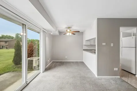 15 Cour Deauville Palos Hills IL 60465