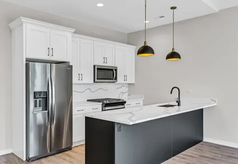 4906 South Saint Lawrence Avenue Chicago IL 60615