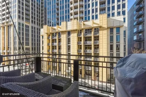 525 West Superior Street Chicago IL 60654