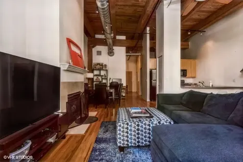 525 West Superior Street Chicago IL 60654