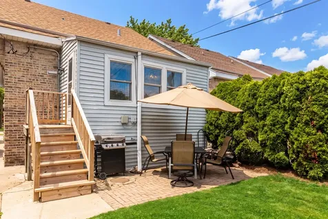 5035 North Menard Avenue Chicago IL 60630