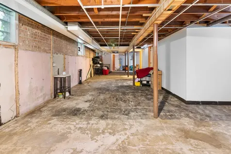 9042 South Ellis Avenue Chicago IL 60619