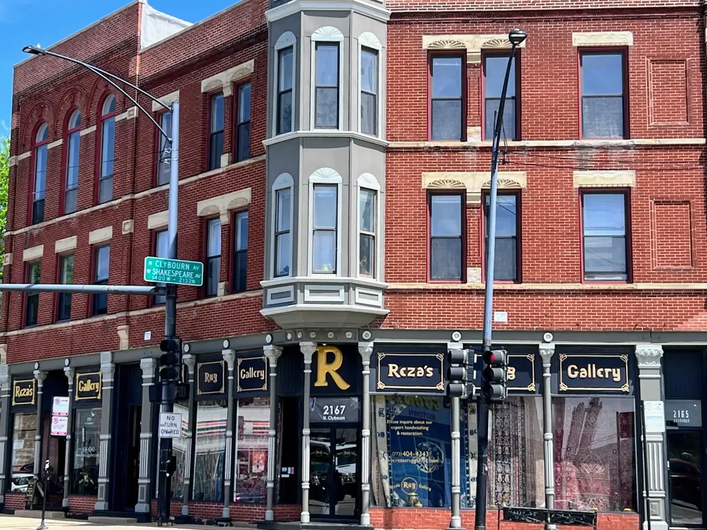 2165 North Clybourn Avenue Chicago IL 60614