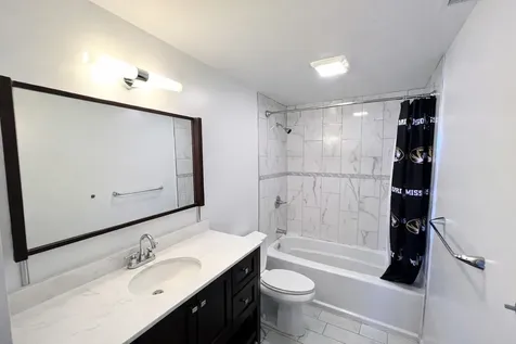 2165 North Clybourn Avenue Chicago IL 60614