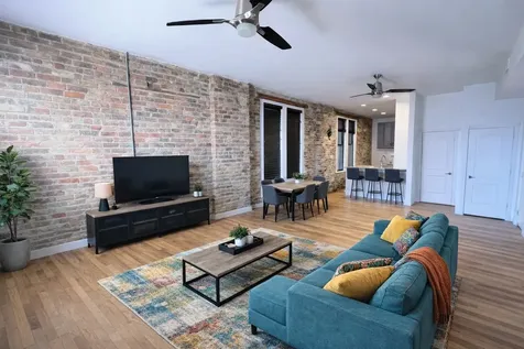 2165 North Clybourn Avenue Chicago IL 60614