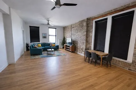 2165 North Clybourn Avenue Chicago IL 60614