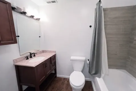 2165 North Clybourn Avenue Chicago IL 60614