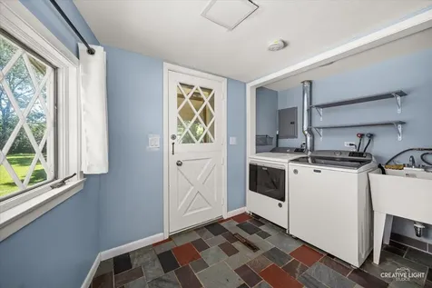 413 North Chestnut Street Palatine IL 60067