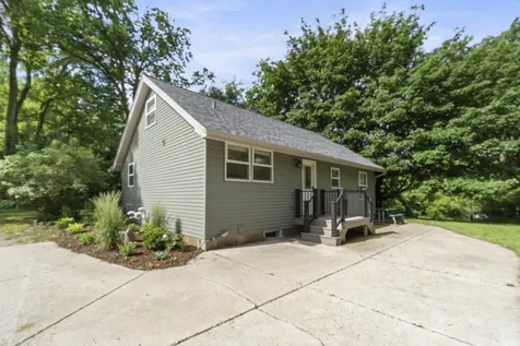 7225 Barnard Mill Road Wonder Lake IL 60097