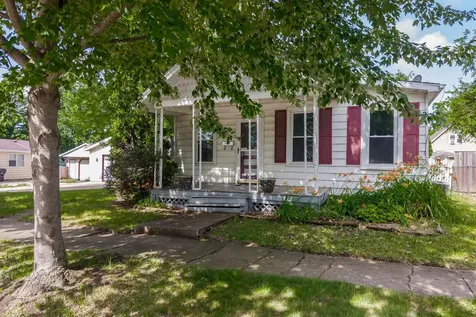 1109 South Oak Street Bloomington IL 61701