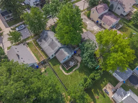 1109 South Oak Street Bloomington IL 61701