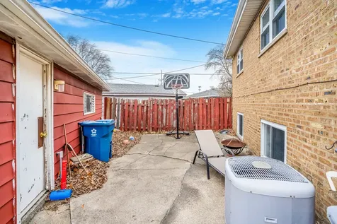 11520 South Kolin Avenue Alsip IL 60803