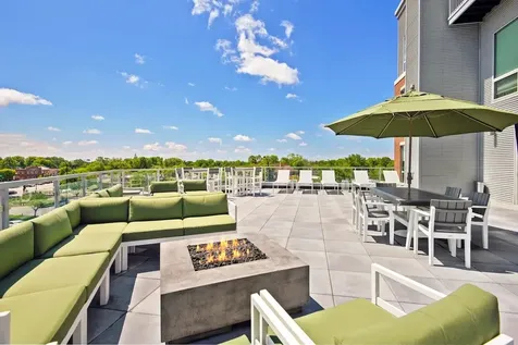20 West Northwest Highway Mount Prospect IL 60056