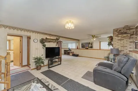 768 George Street Bensenville IL 60106