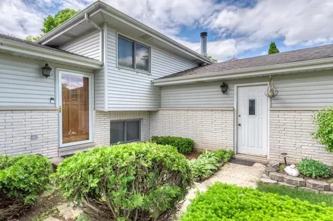 768 George Street Bensenville IL 60106