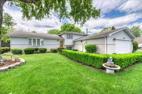 768 George Street Bensenville IL 60106