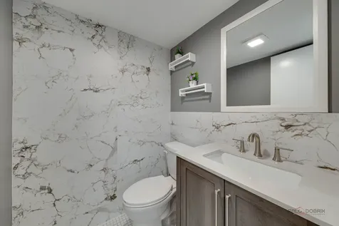 1551 Ashland Avenue Des Plaines IL 60016