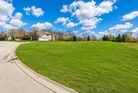 699 Greenfield Road Sugar Grove IL 60554