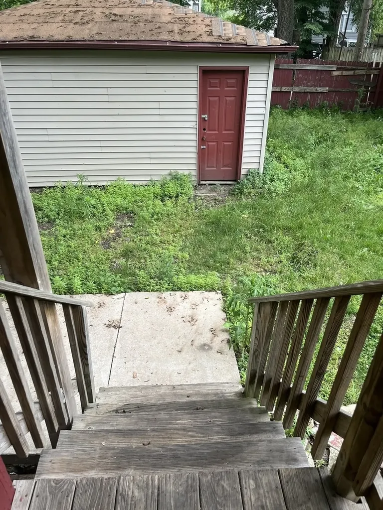 7225 South Princeton Avenue Chicago IL 60621