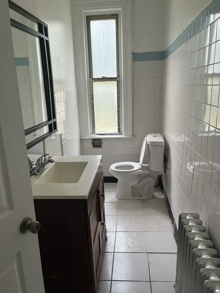 7225 South Princeton Avenue Chicago IL 60621