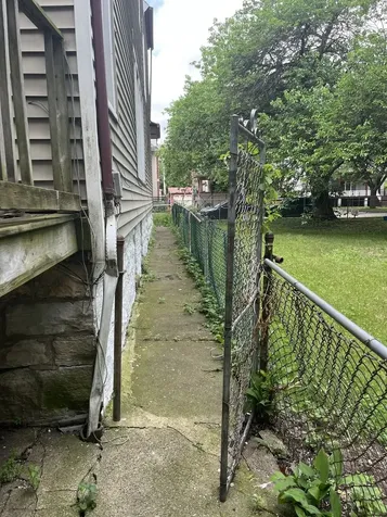 7225 South Princeton Avenue S Chicago IL 60621