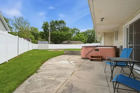 211 West Willow Street Fairbury IL 61739
