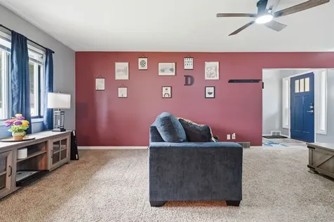 211 West Willow Street Fairbury IL 61739