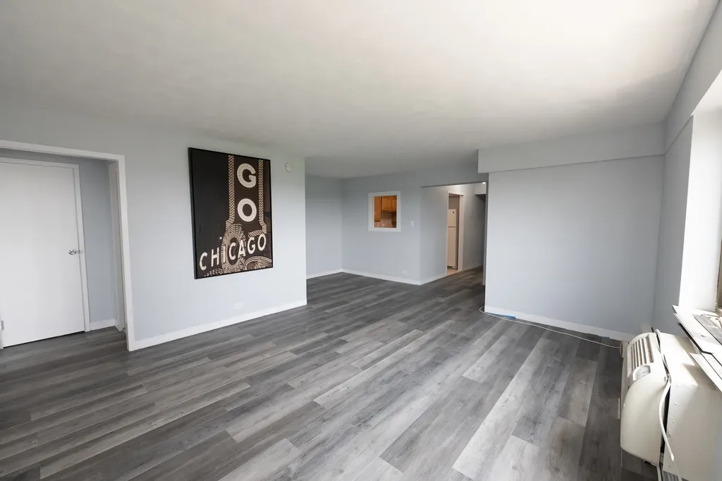 7337 South South Shore Drive Chicago IL 60649