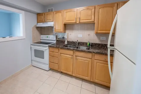 7337 South South Shore Drive Chicago IL 60649