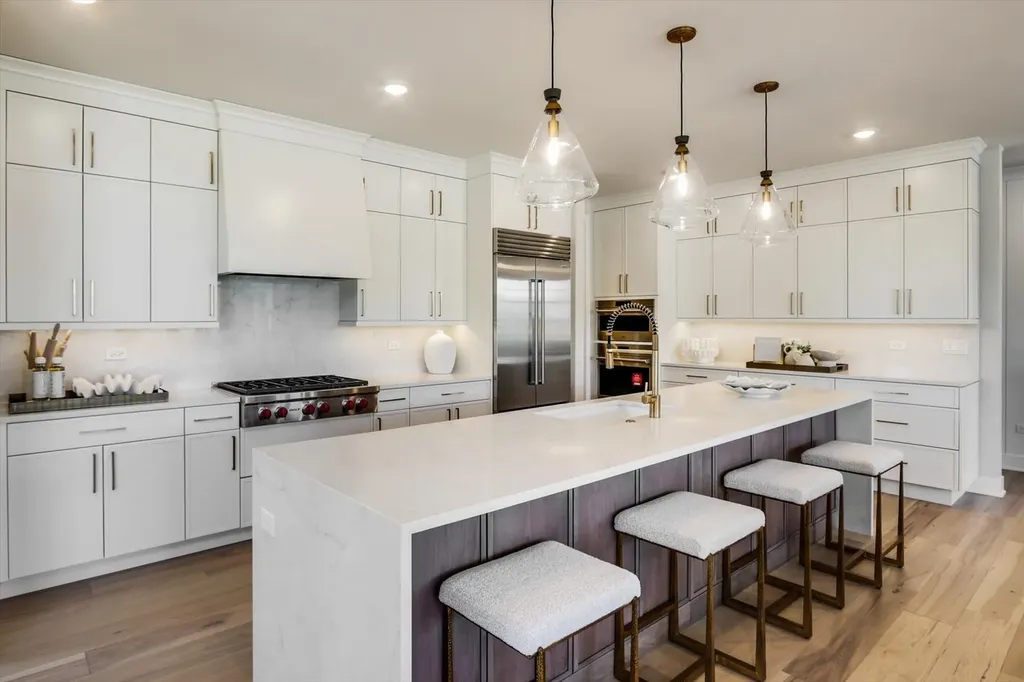 140 39TH Street Downers Grove IL 60515