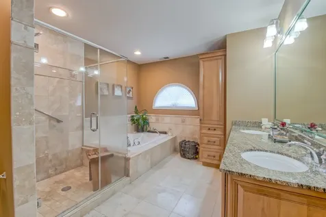 1337 Saddlebrook Road Bartlett IL 60103