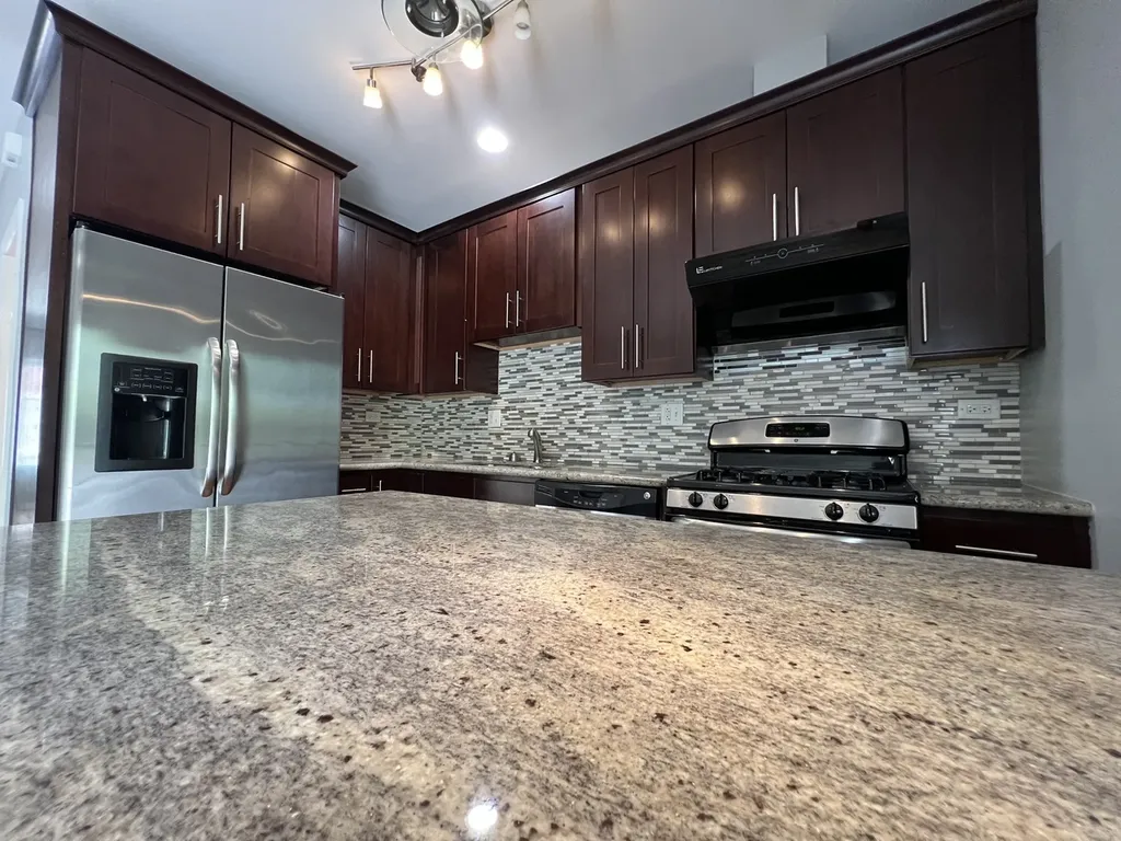 2426 West 32nd Place Chicago IL 60608