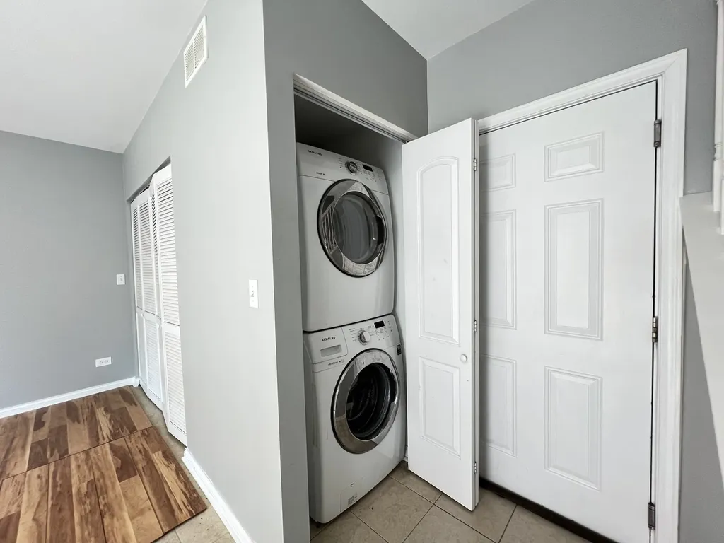 2426 West 32nd Place Chicago IL 60608