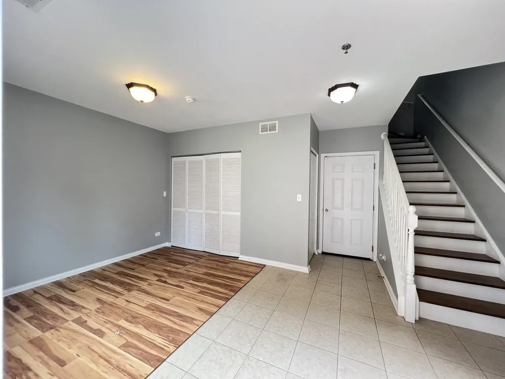 2426 West 32nd Place Chicago IL 60608