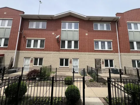 2426 West 32nd Place Chicago IL 60608