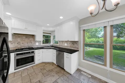 31 French Court Mundelein IL 60060