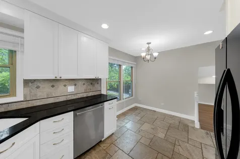 31 French Court Mundelein IL 60060