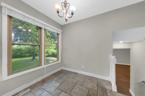 31 French Court Mundelein IL 60060