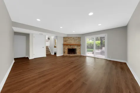 31 French Court Mundelein IL 60060