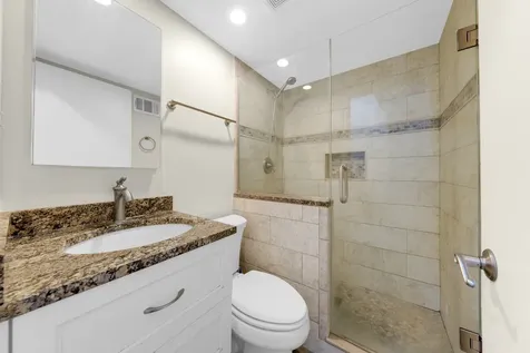 31 French Court Mundelein IL 60060