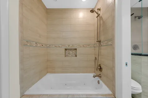 31 French Court Mundelein IL 60060