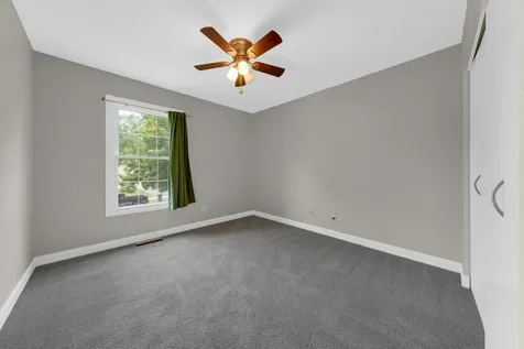 31 French Court Mundelein IL 60060