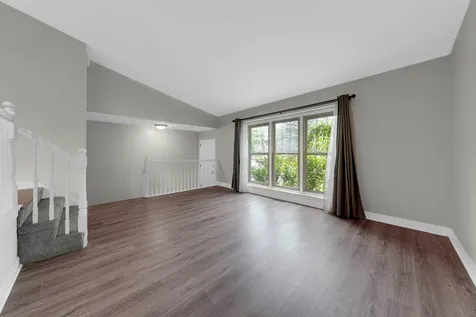 31 French Court Mundelein IL 60060